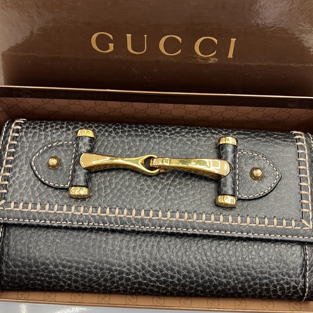 GUCCI